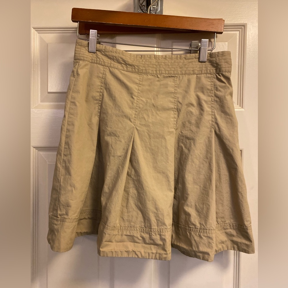 Banana Republic Beige Skirt with full lining size 4